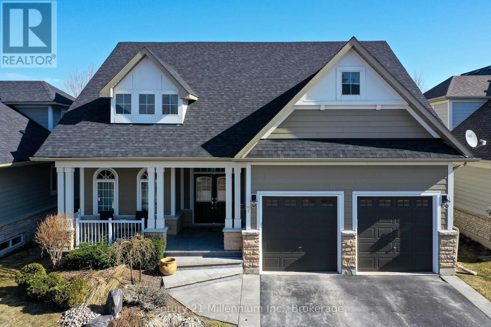 Property Photo:  7 Clubhouse Drive  ON L9Y 4Z5 