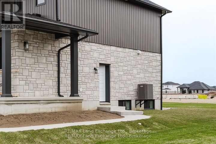 Property Photo:  278 Mary Rose Avenue 2  ON N0H 2C3 