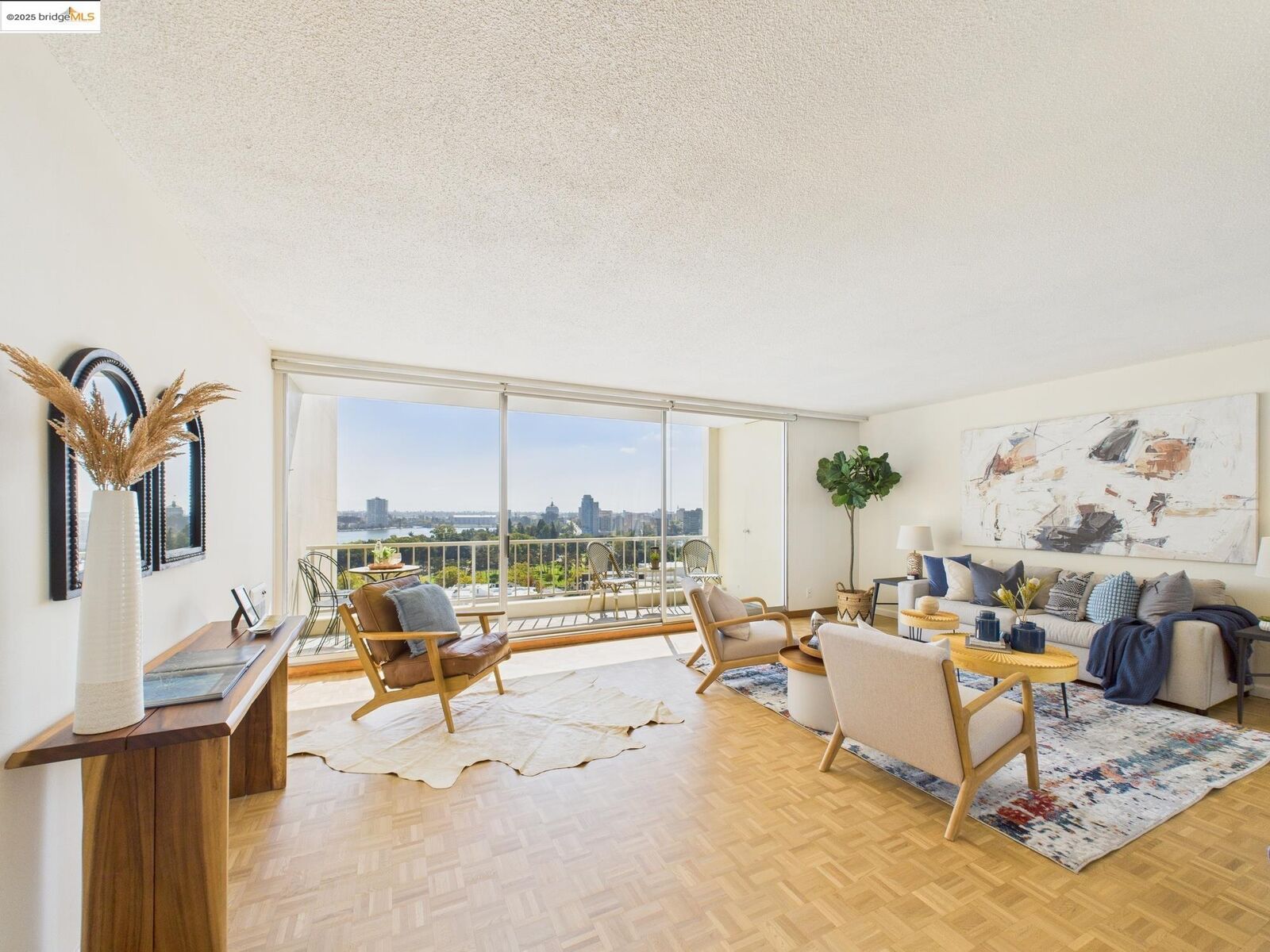 Property Photo:  320 Lee St 1002  CA 94610 