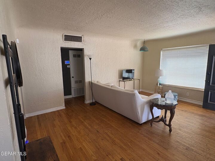 Property Photo:  4613 Yandell Drive  TX 79903 