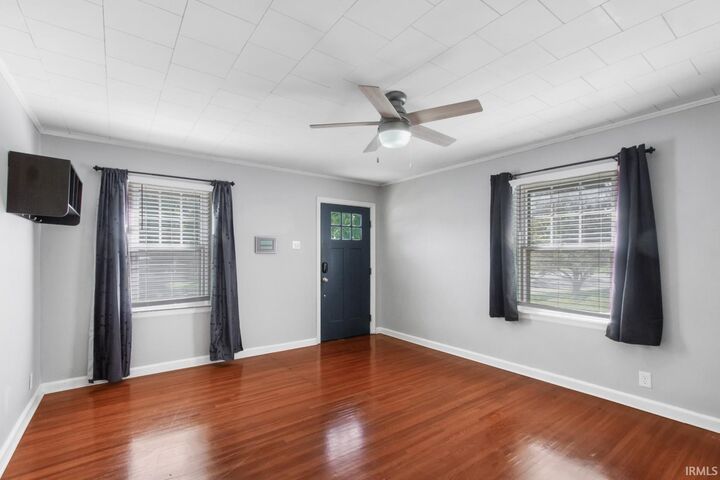Property Photo:  1624 Wedeking Avenue  IN 47711-4232 