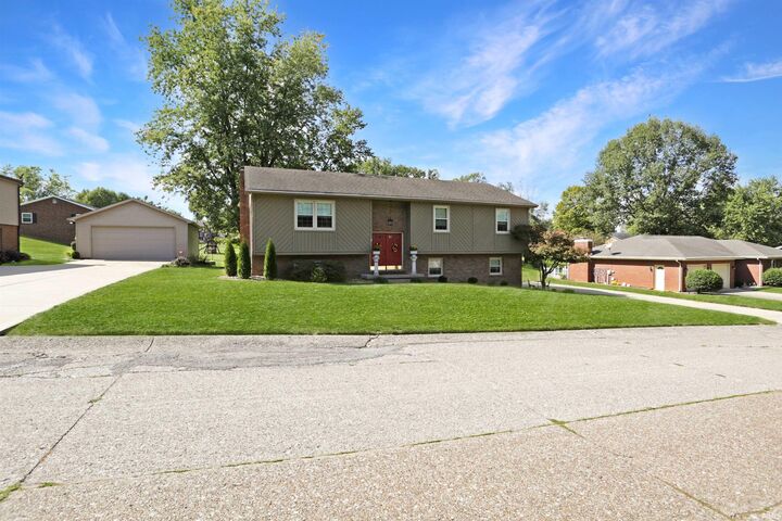 Property Photo:  5455 E Timberwood Drive  IN 47630 