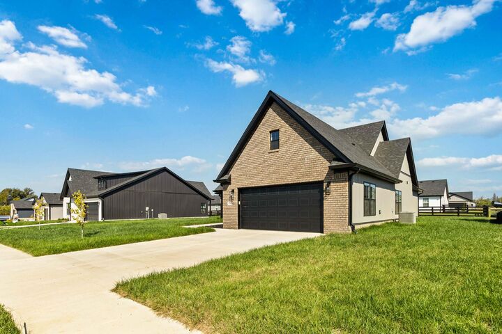 Property Photo:  536 Chickasaw Drive  KY 40475 