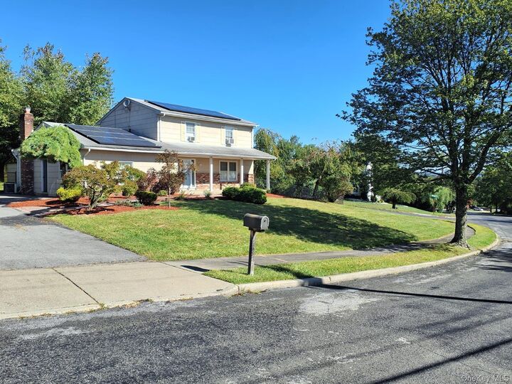 132 Neptune Drive  Monroe NY 10950 photo