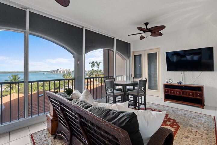 Property Photo:  2000 Royal Marco Way 407  FL 34145 