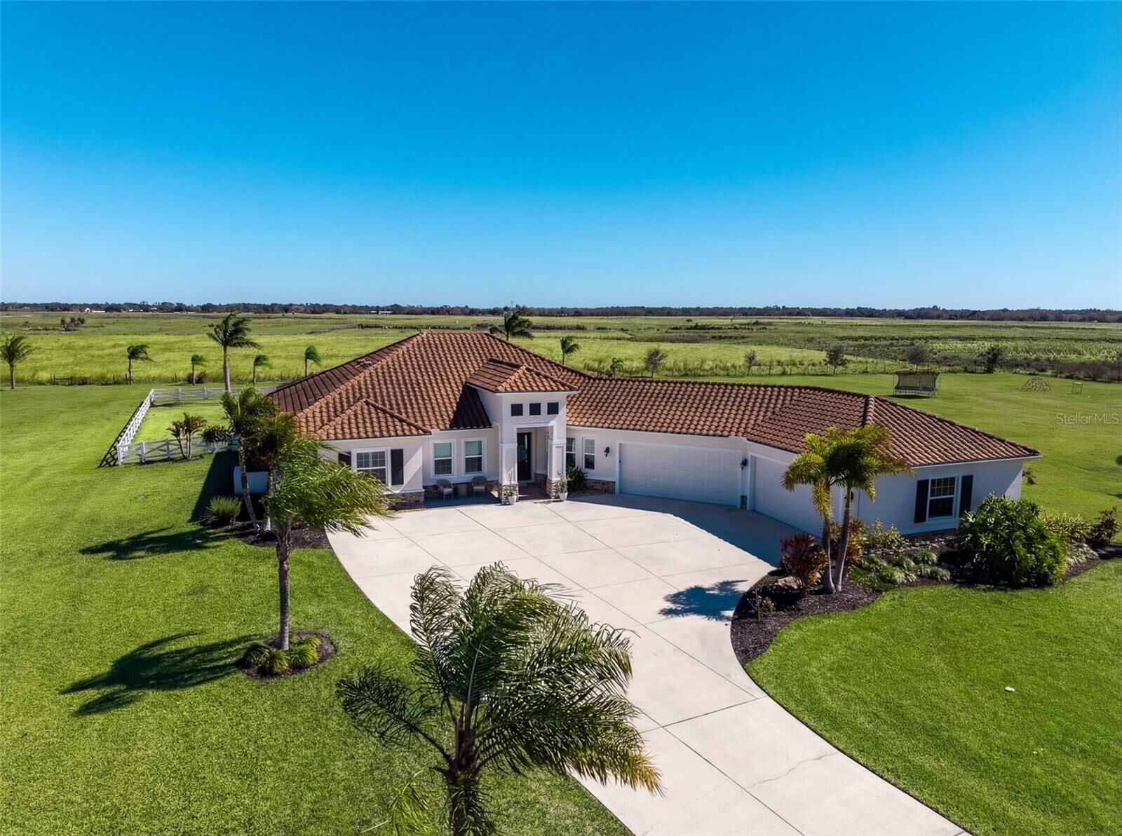 Property Photo:  3487 Recurve Circle  FL 34240 