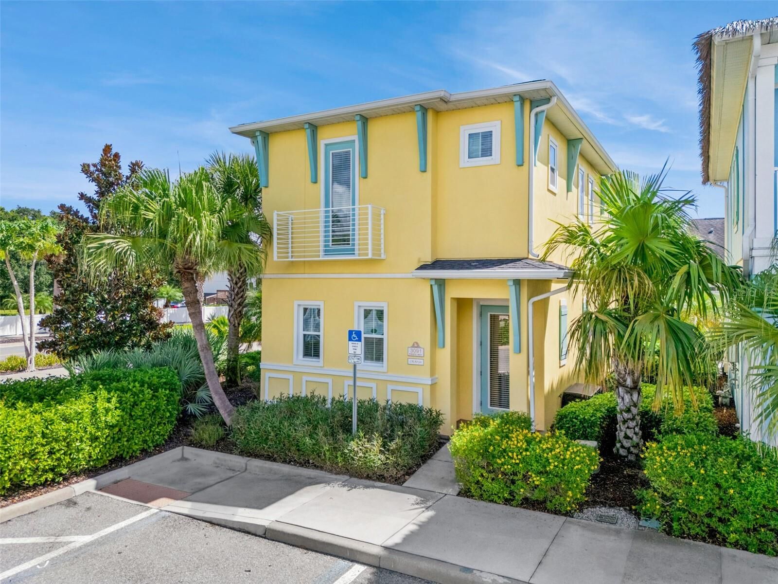 Property Photo: 3091 Pirate Way FL 34747