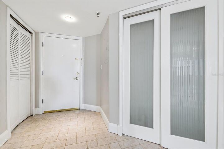 Property Photo:  400 E Colonial Drive 602  FL 32803 