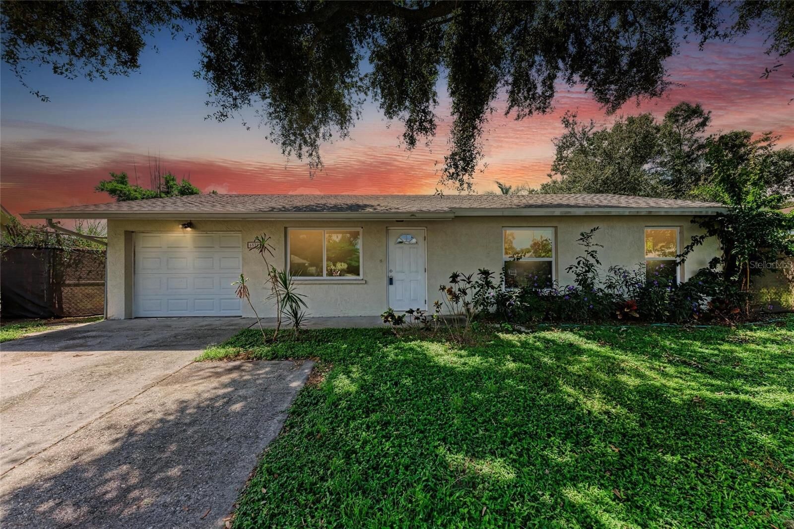 Property Photo:  6520 3rd Avenue NE  FL 34208 