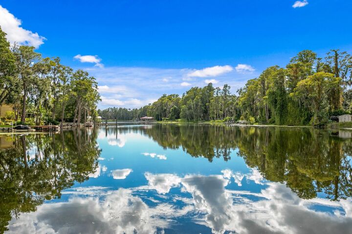 Property Photo:  19116 Forrest Drive  FL 33556 