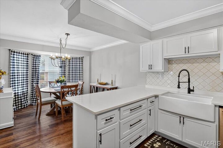 Property Photo:  2552 Coppergate Square Drive  MO 63129 