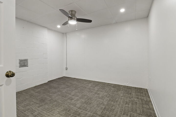 Property Photo:  765 N Central Avenue  IL 60101 