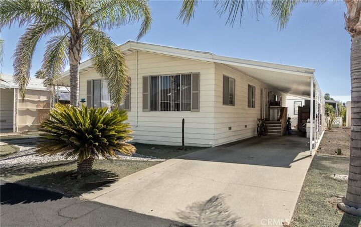 Property Photo:  1525 W Oakland Avenue 113  CA 92543 