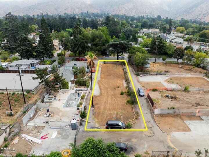 Property Photo:  740 E Poppyfields Drive  CA 91001 