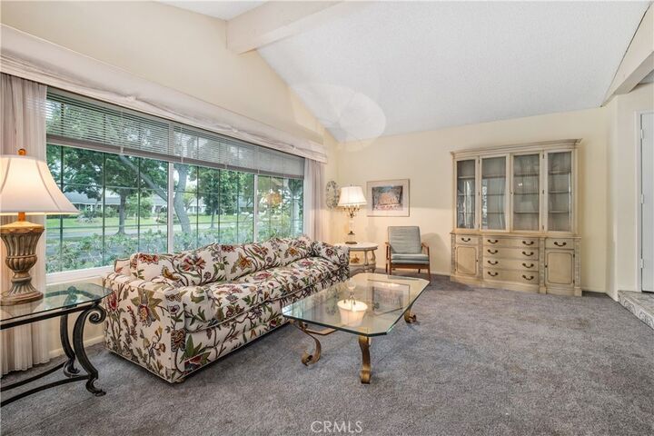 Property Photo:  16 E Yale Loop 28  CA 92604 