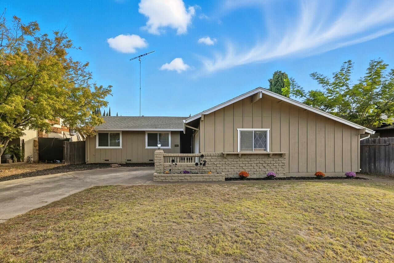 Property Photo: 8964 Sutters Gold Drive CA 95826