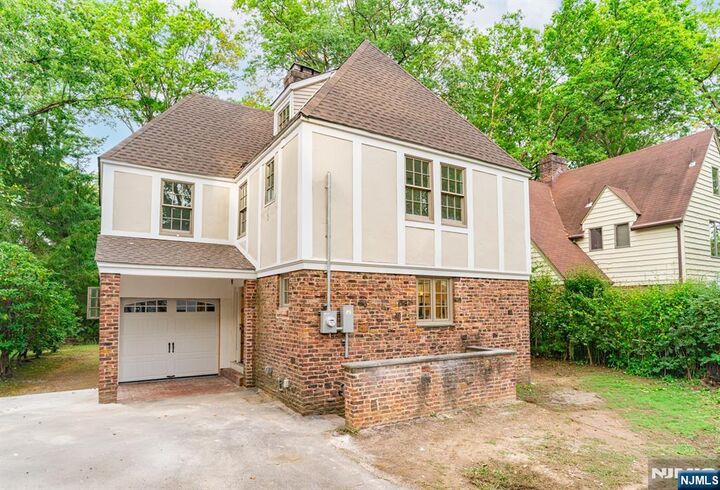 8 Bristol Place  Fair Lawn NJ 07410 photo