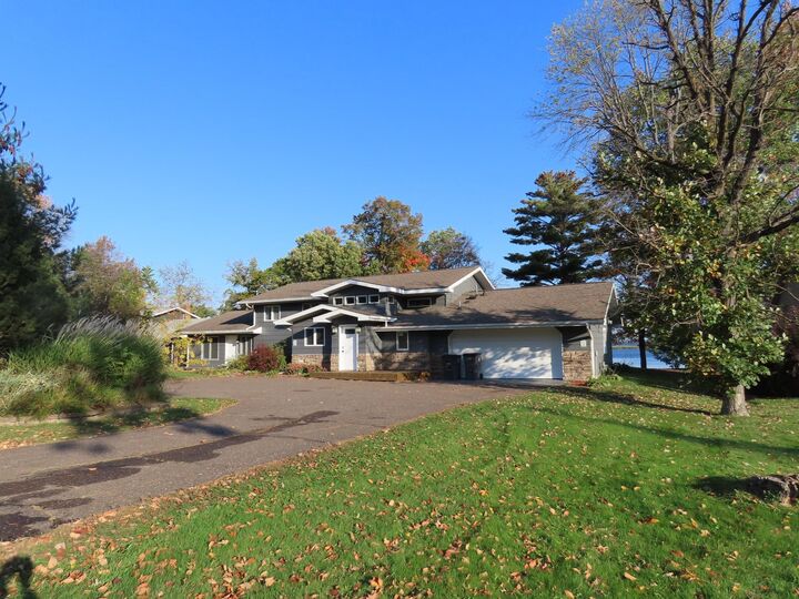 Property Photo:  810 Main Street W  MN 56342 