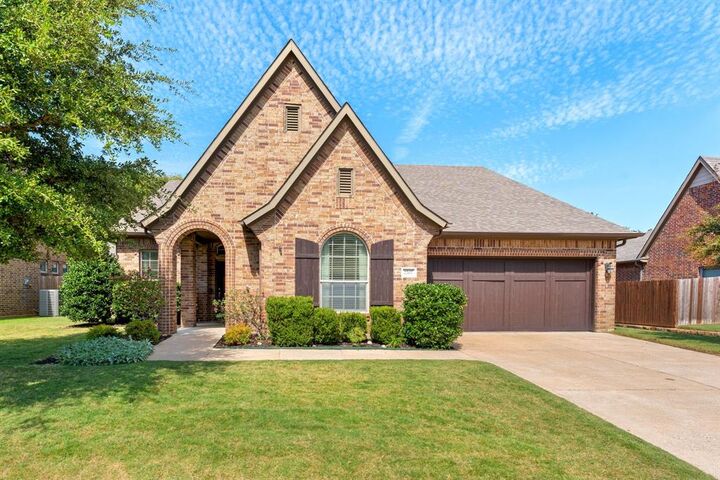 Photo de la propriété: 2707 Stonebriar Court TX 76001