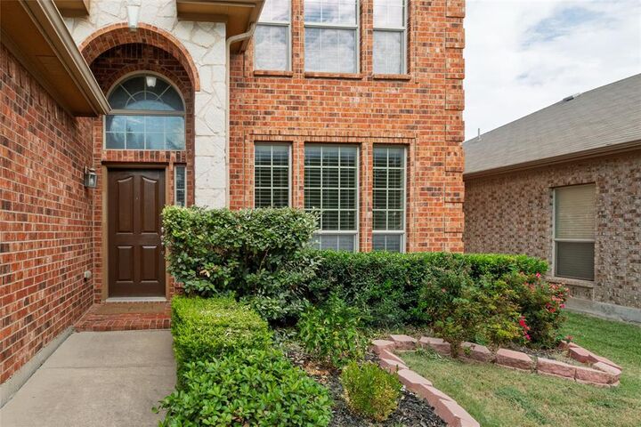 Property Photo:  2221 Laurel Forest Drive  TX 76177