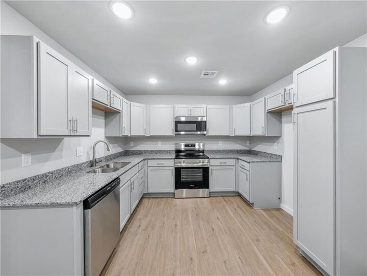 Property Photo: 6306 Kathleen Street AR 72713