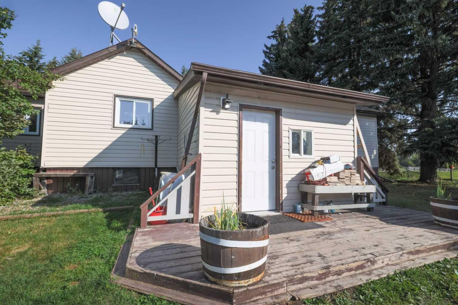 Property Photo: 3432 Township Rd 360 AB T4G 0N2