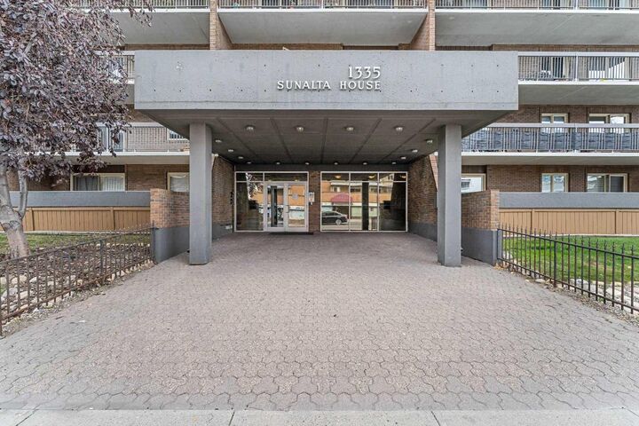Property Photo:  1335 12 Avenue SW 809  AB T3C 3P7 