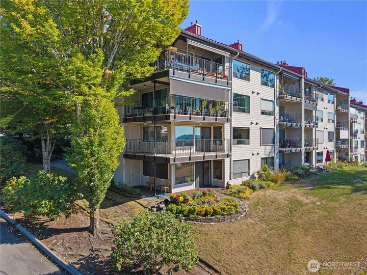 904 E Bay Drive NE B208  Olympia WA 98506 photo
