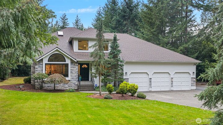 22126  53rd Avenue SE  Bothell WA 98021 photo