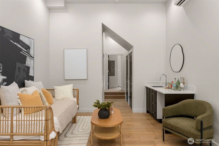 Property Photo: 3402 E Spring Street WA 98122