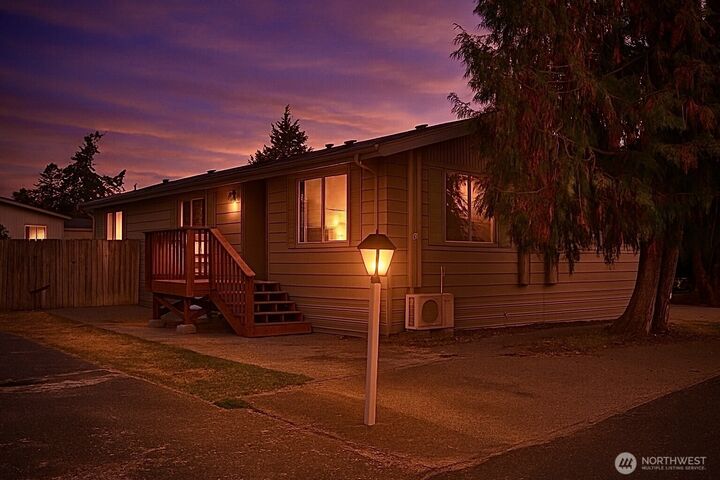 Property Photo: 700 NW Crosby Avenue 35 WA 98277