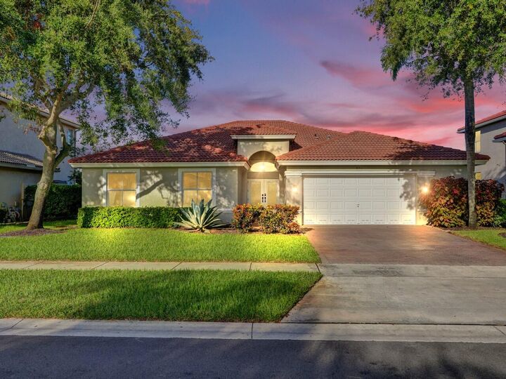 Property Photo:  6311 Shadow Tree Lane  FL 33463 