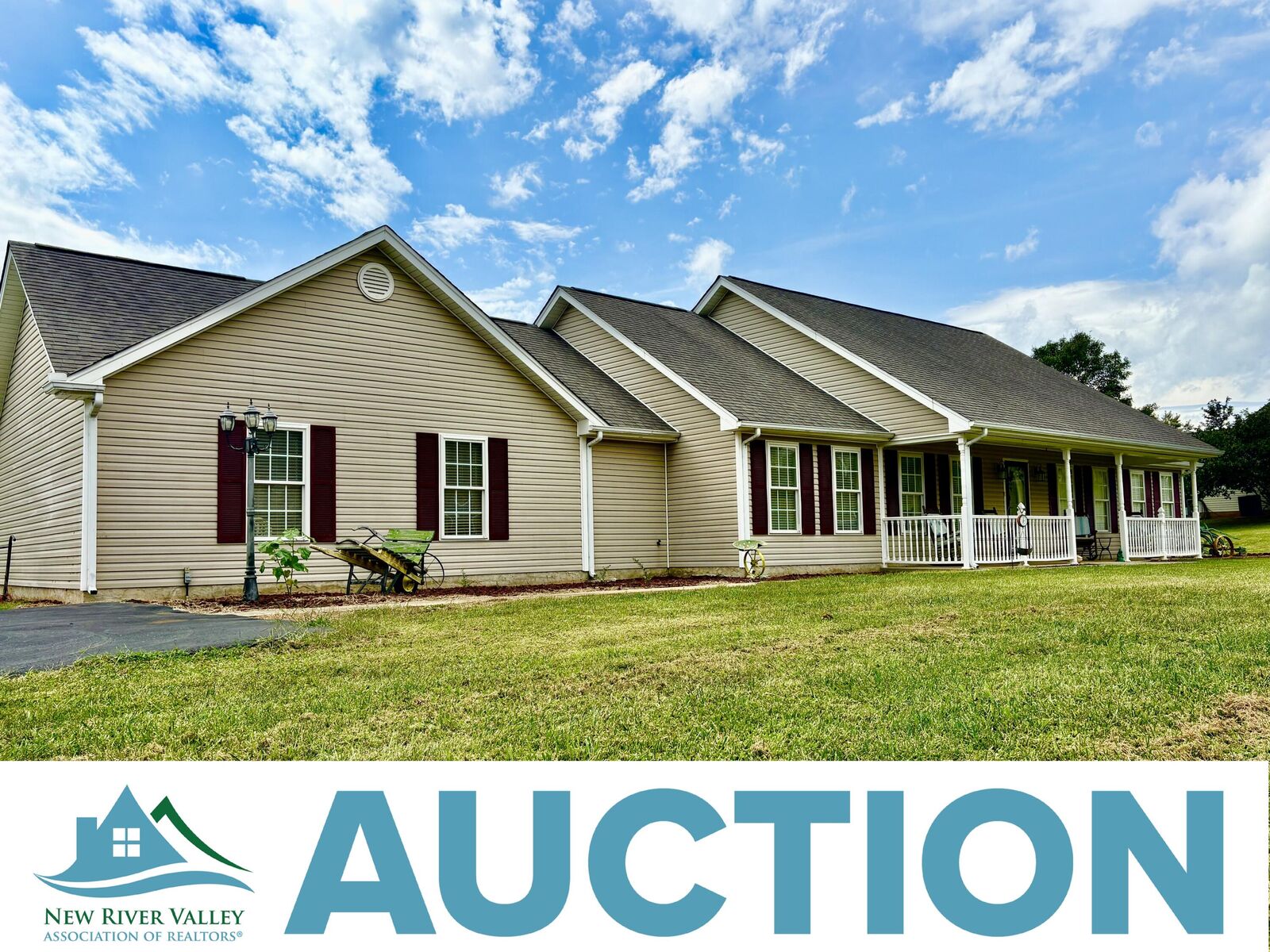 Property Photo:  2543 Rutrough Rd  VA 24014 
