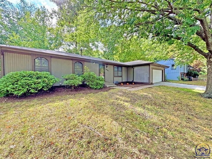 Property Photo:  4847 SW Cochise Ave  KS 66614 