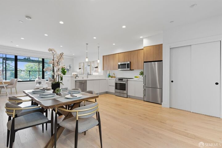 Property Photo:  2747 San Pablo Avenue 406  CA 94702 