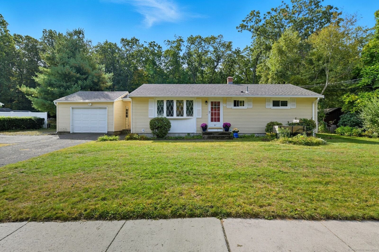 Property Photo:  87 Till Street  CT 06082 
