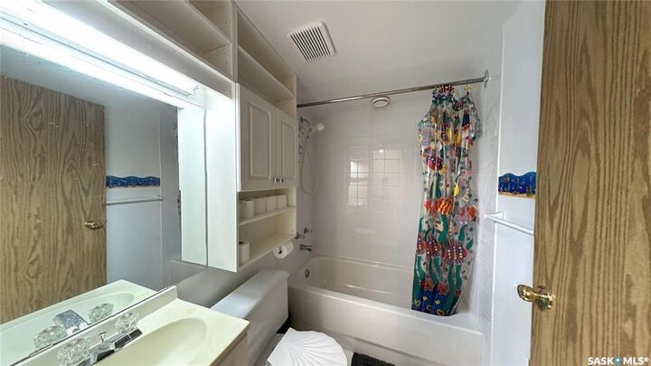 Property Photo:  434 R Avenue S  SK S7M 2Z5 