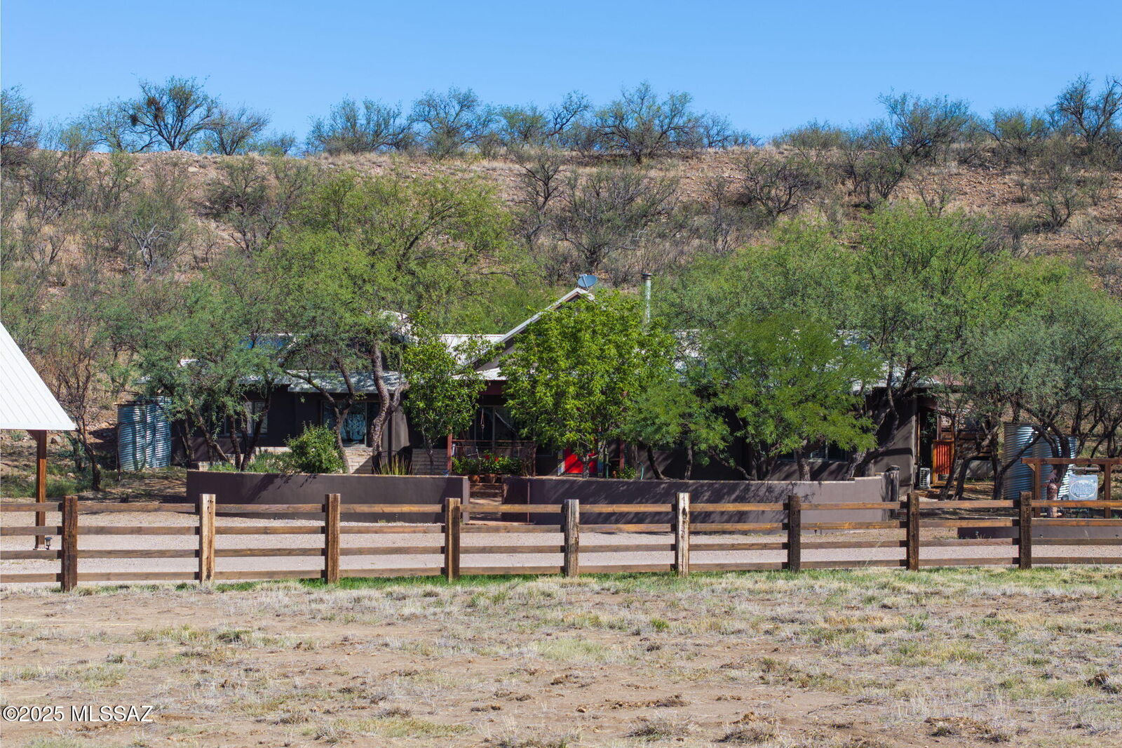 Property Photo: 51 Redrock Drive AZ 85624
