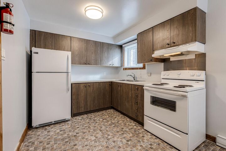 Photo de la propriété:  796 Midland Avenue 1  ON M1K 4E7 