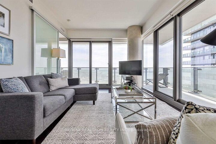 Property Photo: 390 Cherry Street 2808 ON M5A 0E2