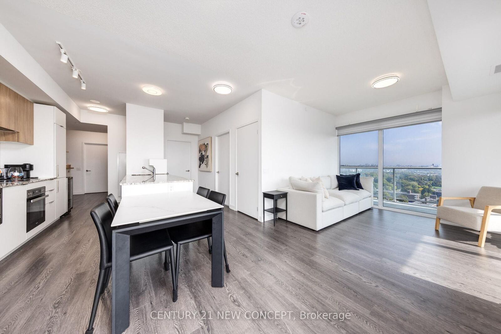 Property Photo:  20 O'Neill Road 1414  ON M3C 0R2 