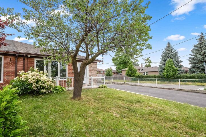 Property Photo: 84 Goldsboro Road ON M9L 1A7
