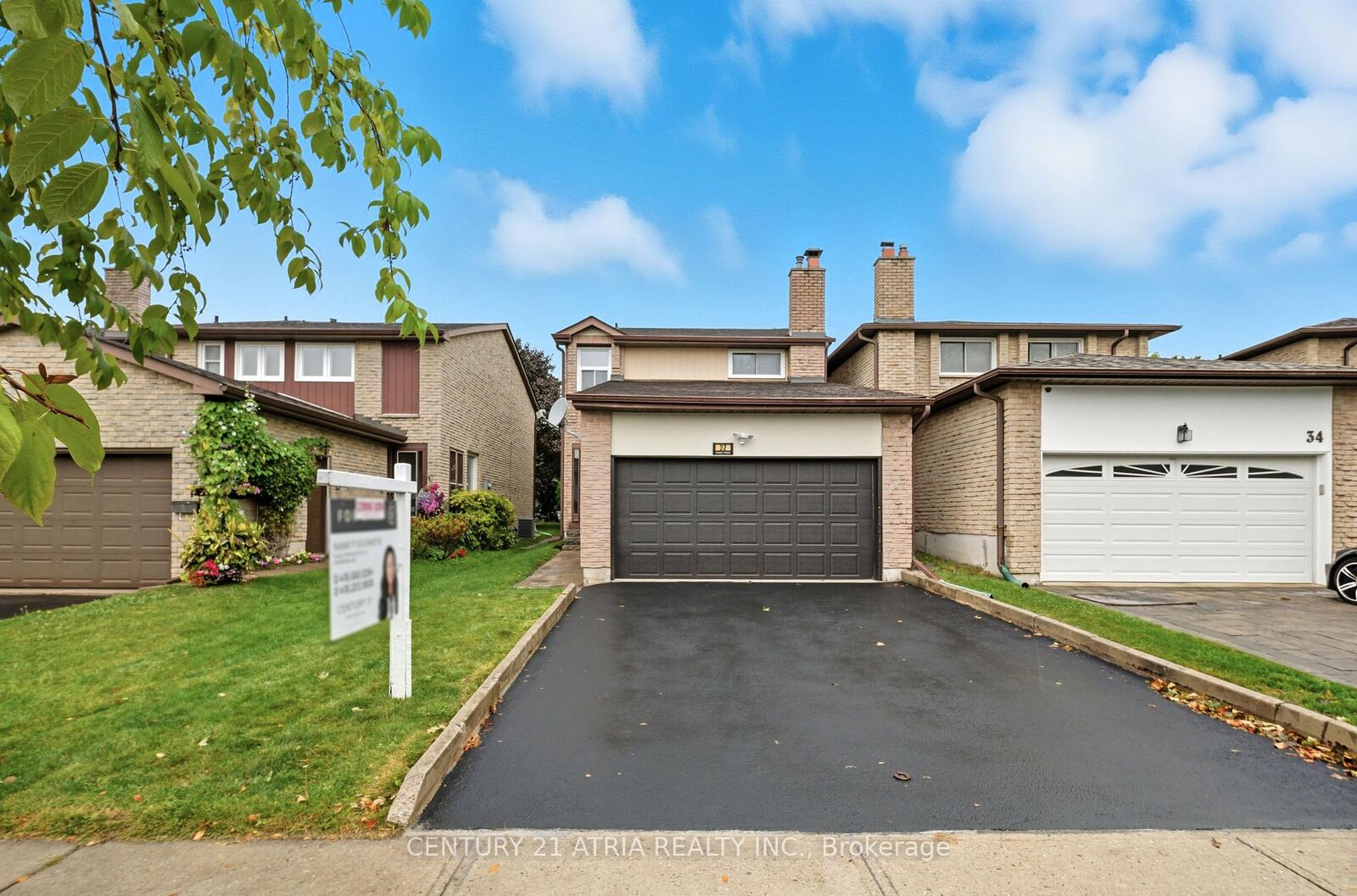Property Photo:  32 Fieldview Crescent  ON L3R 3H7 