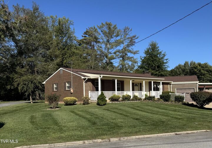 Property Photo: 115 York Dr Drive TN 37745