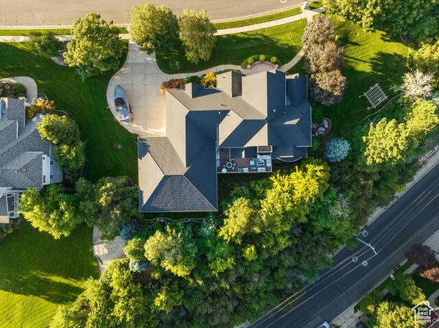 Property Photo: 643 W Ridgewood Cir UT 84025