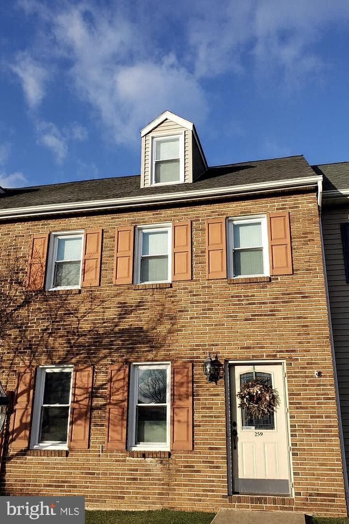 259 Heatherwood Drive  Ephrata PA 17522 photo