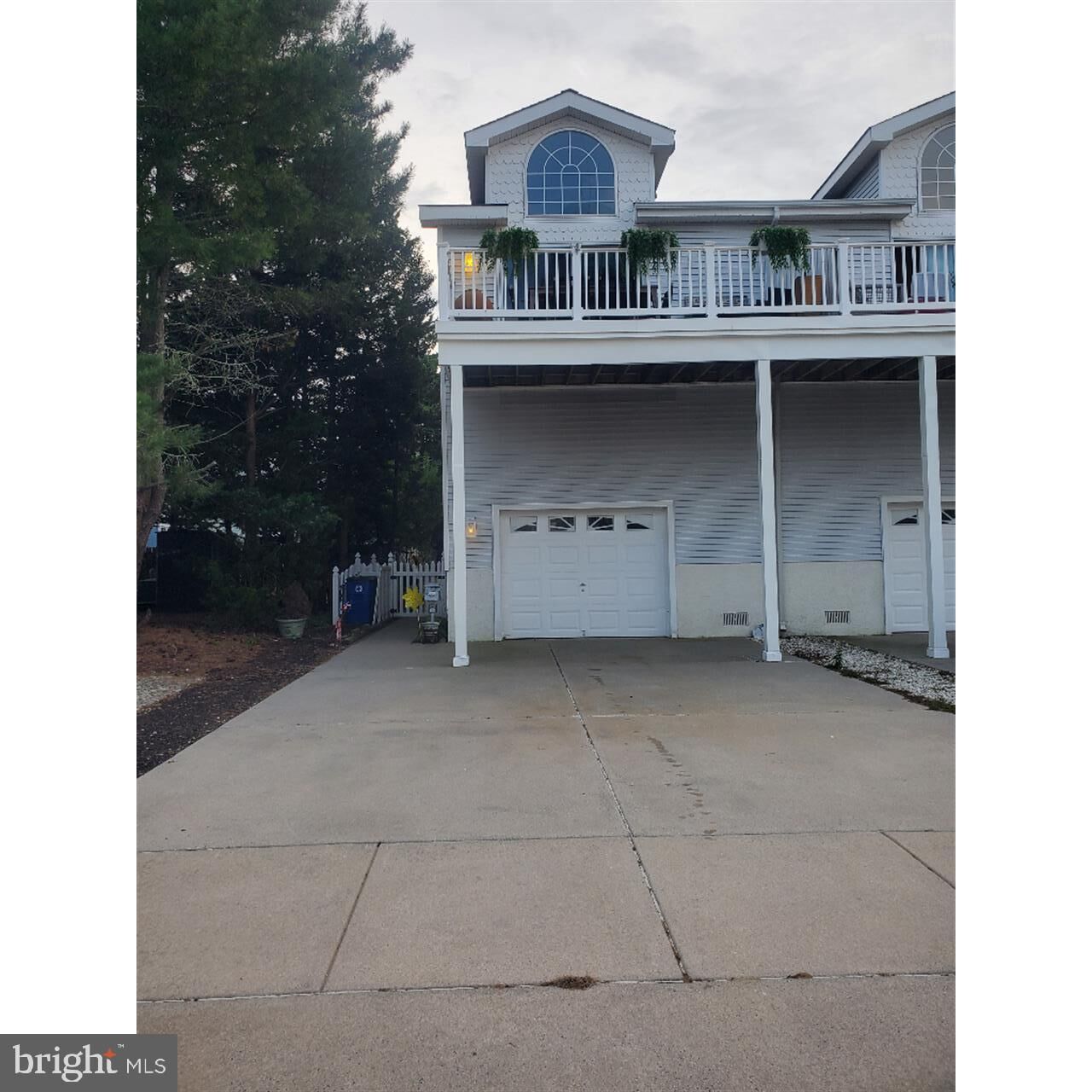 Property Photo: 210 E 81st Street NJ 08243