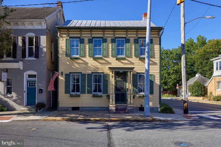 Property Photo: 2 S Charlotte Street PA 17545