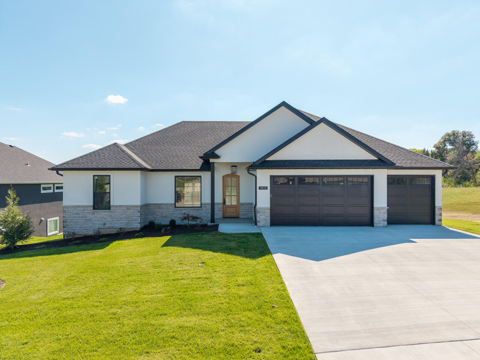 Property Photo: 1303 Morning Dove Dr MO 65201