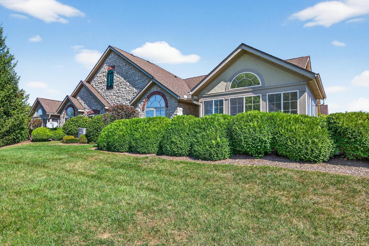 Property Photo:  2013 Wentworth Village Drive  OH 45305 